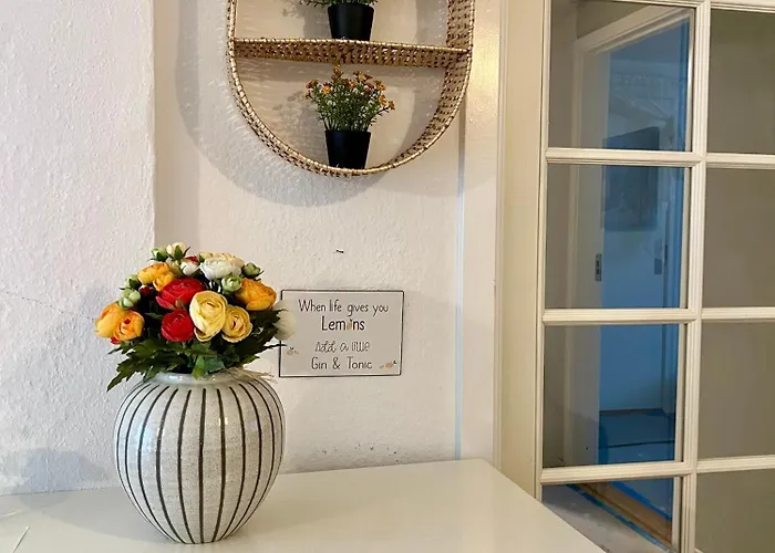 300 Meter Walk To Lego House - 80m2 Two Bedroom With Garden - Unit B