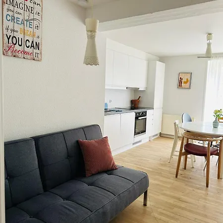 300 Meter Walk To Lego House - 80m2 Two Bedroom With Garden - Unit B